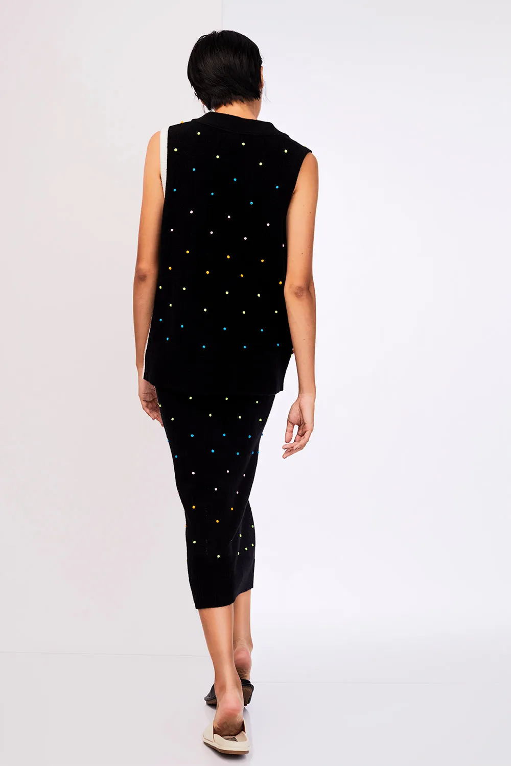 Rosie Grandma Vest in Black/White Lambswool